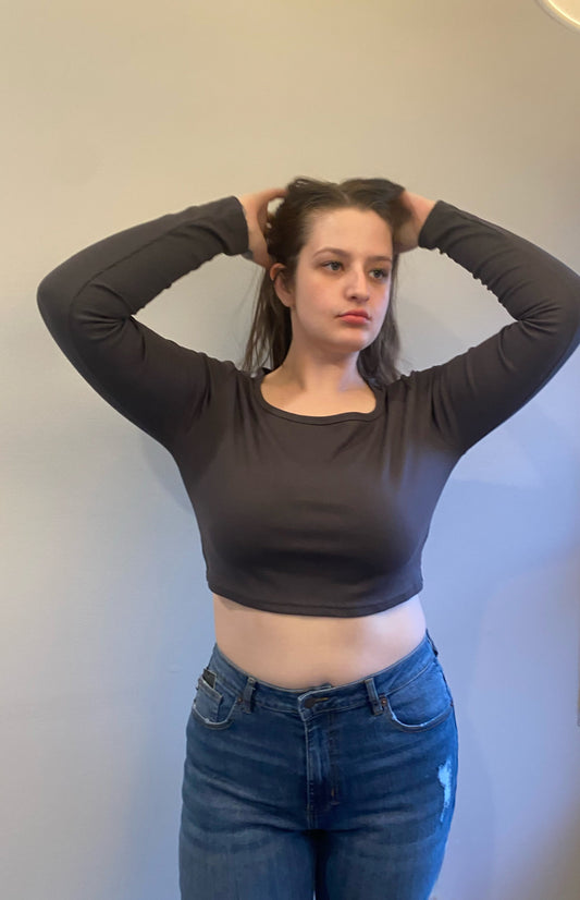 Long sleeve cropped shirt