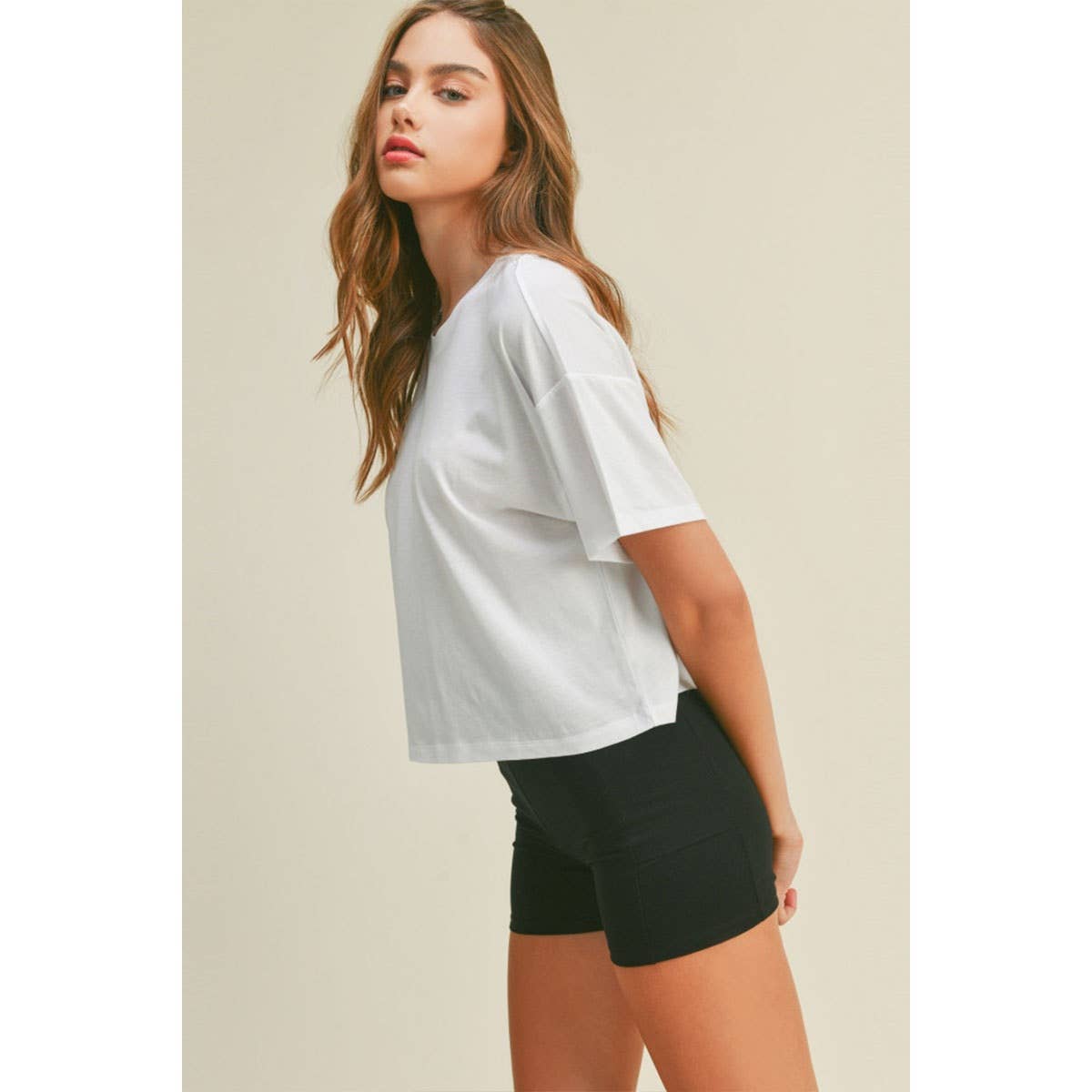 oversized boxy crop top